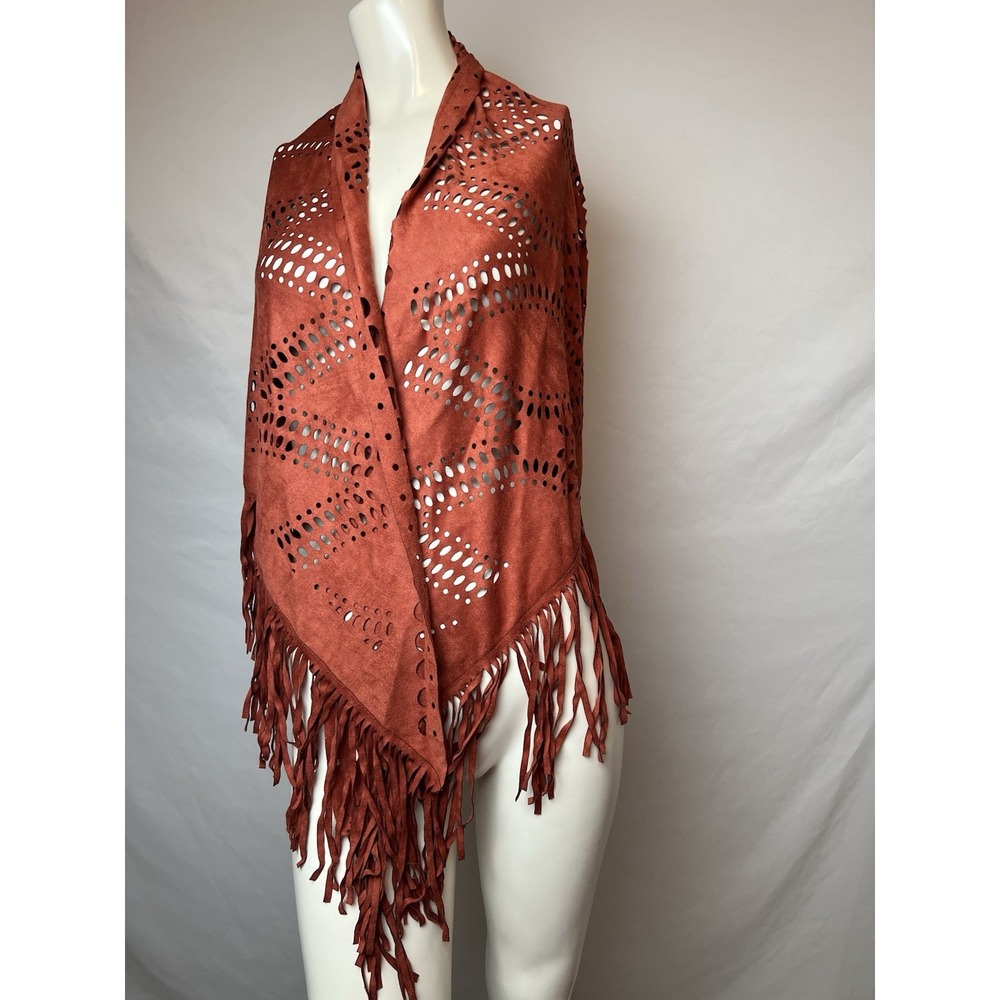 ORIGAMI By VIVIEN Rust Brown FAUX SUEDE LASER CUT Fringe Hem WRAP/TOPPER 65x32